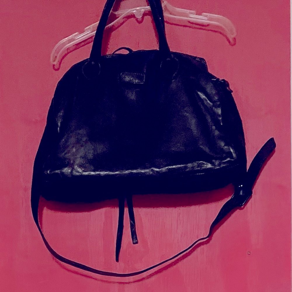 Leather handbag middle zippered compartment  zippered pocket and two side pocket